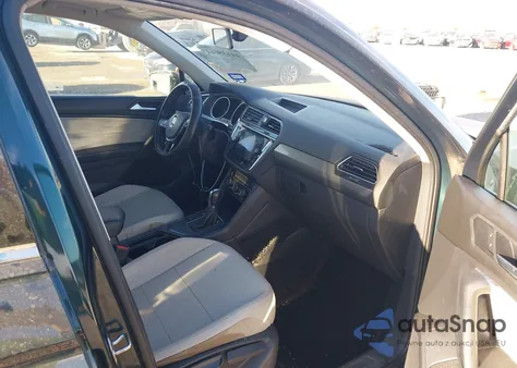 2019 Volkswagen Tiguan 2.0T Se/2.0T Sel/2.0T Sel R-Line/2.0T Sel R-Line Black из США, поврежденный, VIN 3VV3B7AX0KM142913